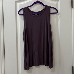 Old Navy Sleeveless Tank Top in purple sz M